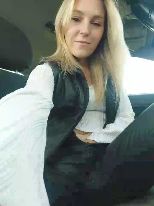 Yourblonde_69