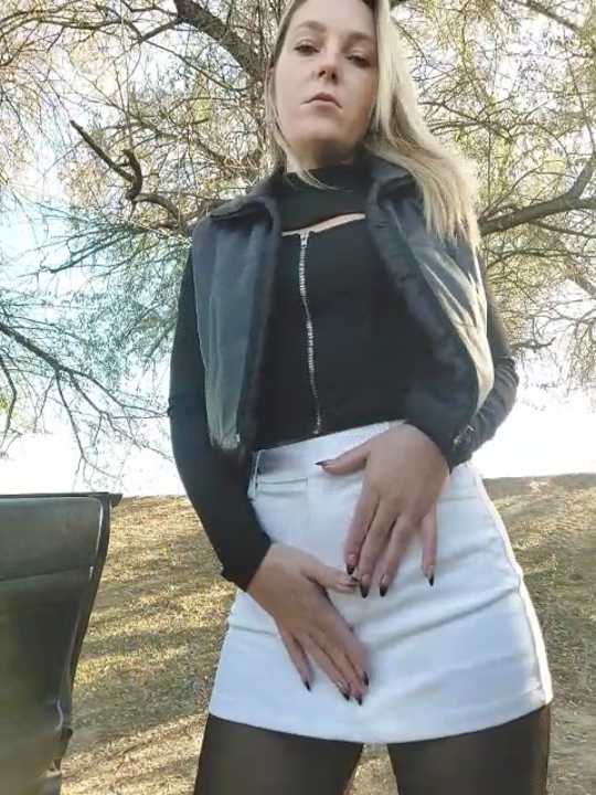 Yourblonde_69