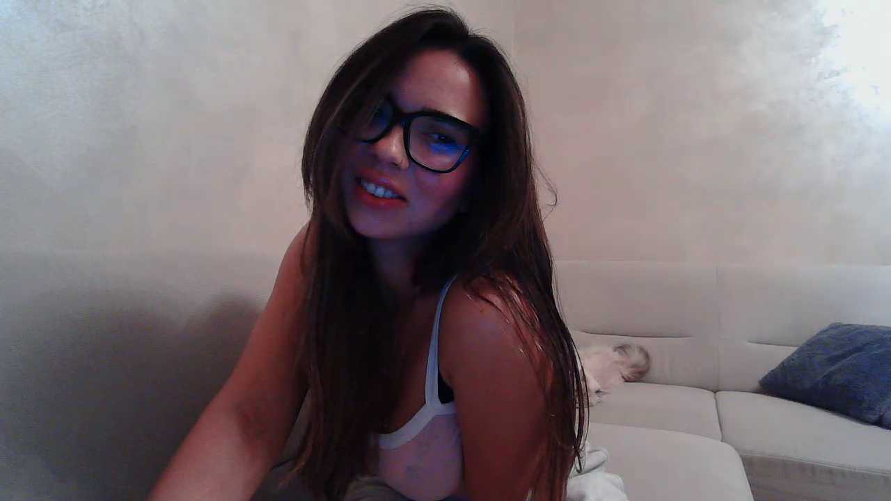 Yvelina cam recording