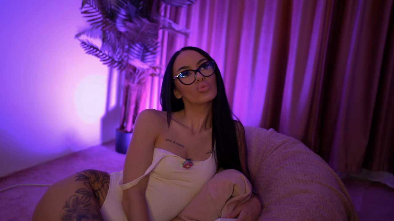 _Ayshelle_ cam recording