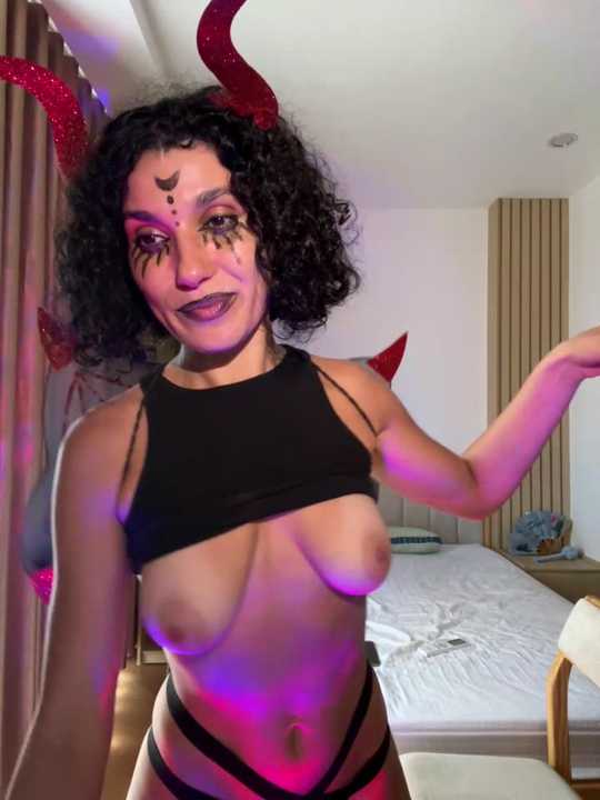 _CurlySue_ Stripchat recording – Oct 28, 2026