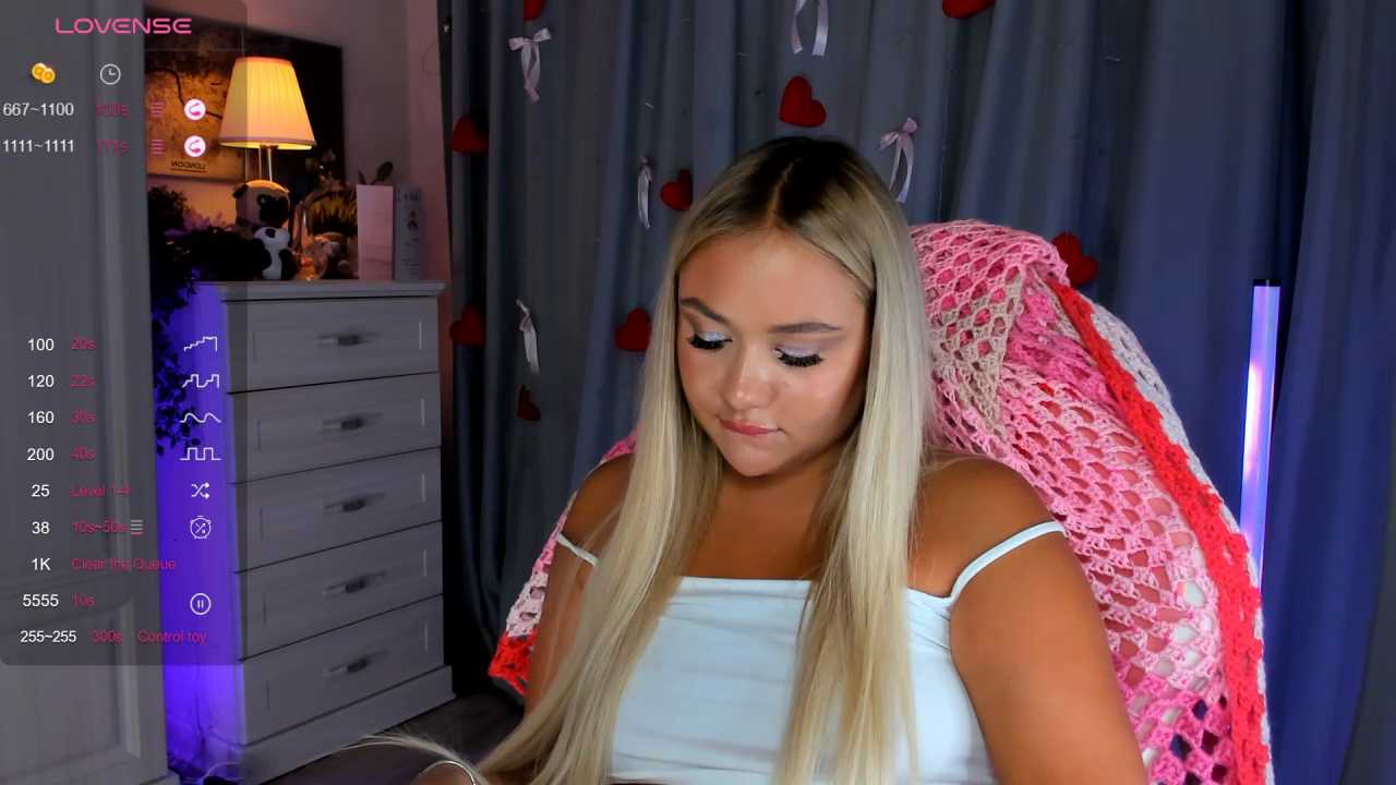 _Loneve__ cam recording