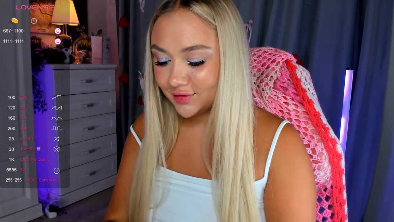 _Loneve__ cam recording