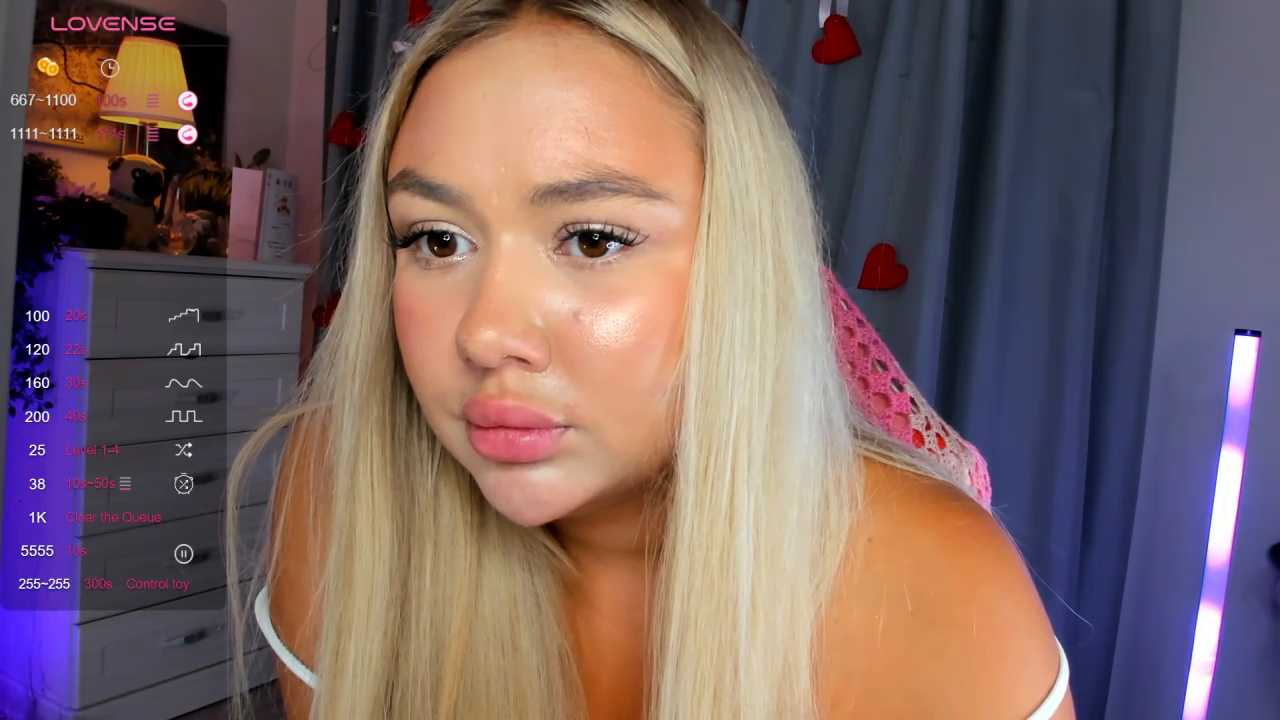 _Loneve__ cam recording