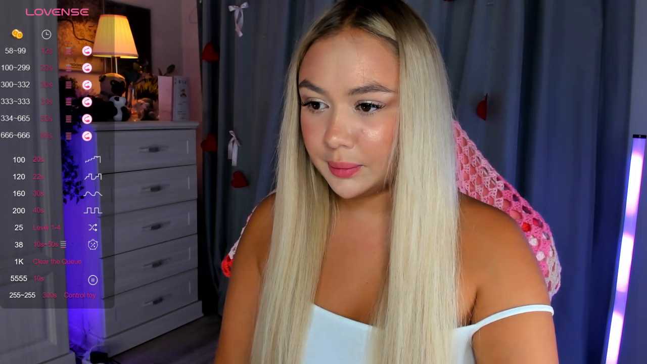 _Loneve__ cam recording