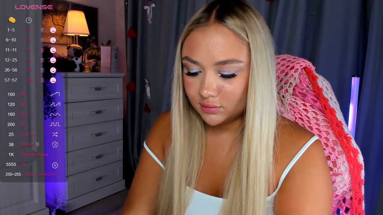 _Loneve__ cam recording