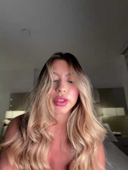 _laura_02 cam recording