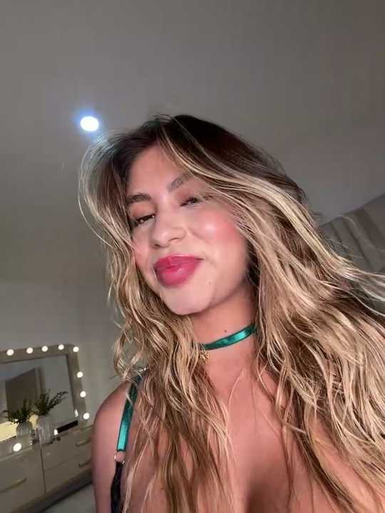 _laura_02 cam recording