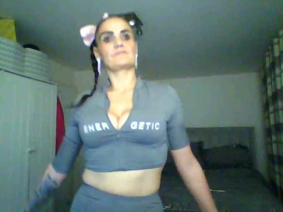 _sassy_desire_ cam recording
