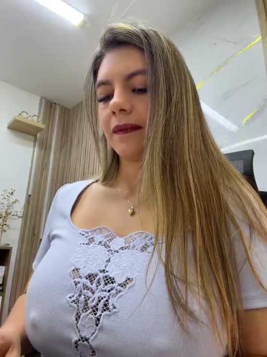 alicee16 Stripchat recording – Oct 27, 2026