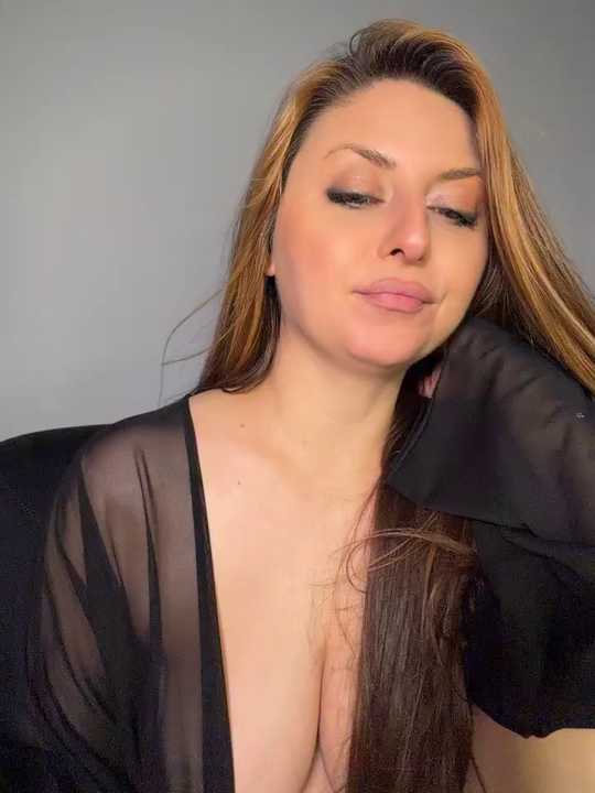 angel_eyees Stripchat recording – Oct 25, 2026