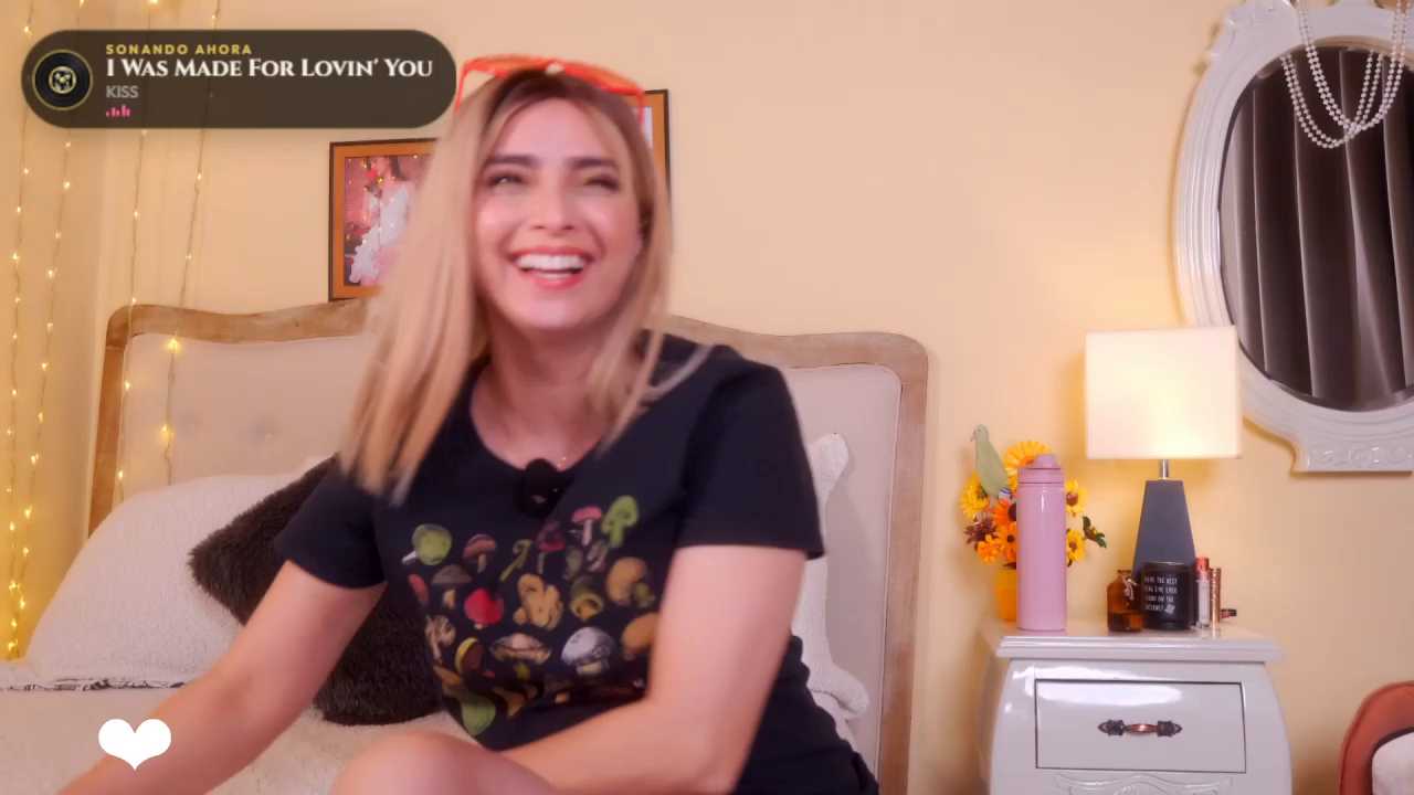 annie22love cam recording