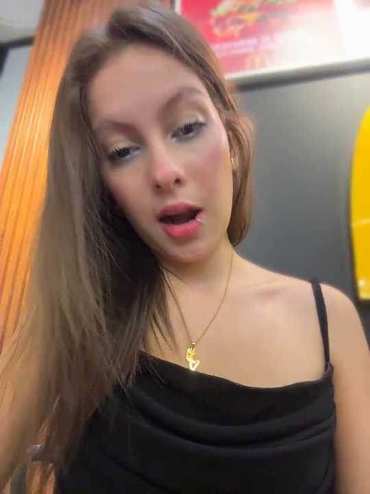 antonella-rey cam recording