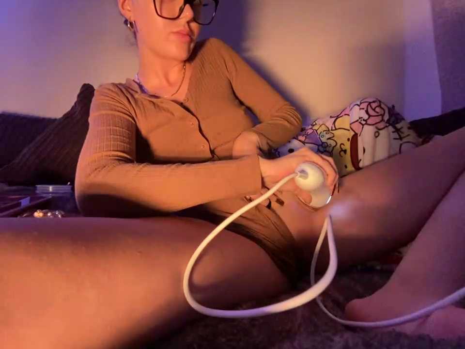 babygirltiti cam recording