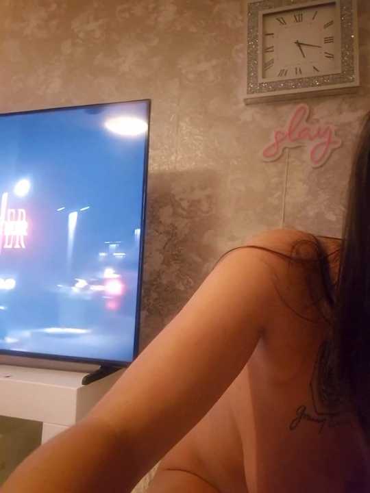 bigtits_zarii Stripchat recording – Oct 19, 2026