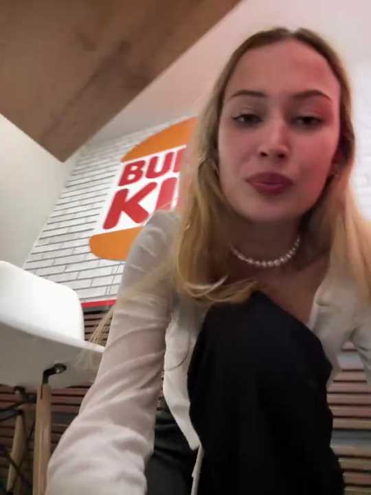 blonde_exe cam recording