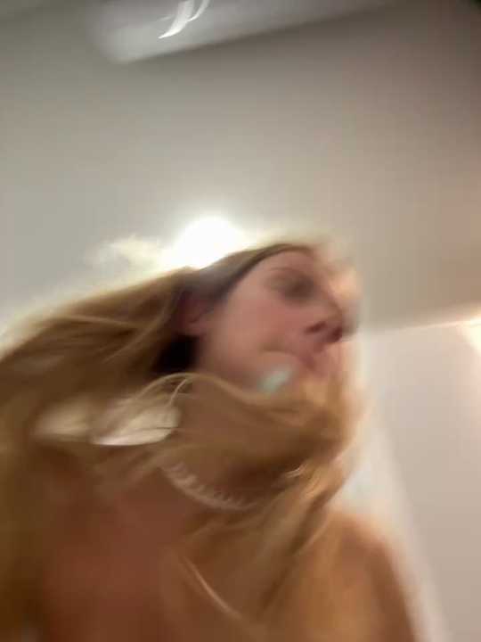 blonde_exe cam recording