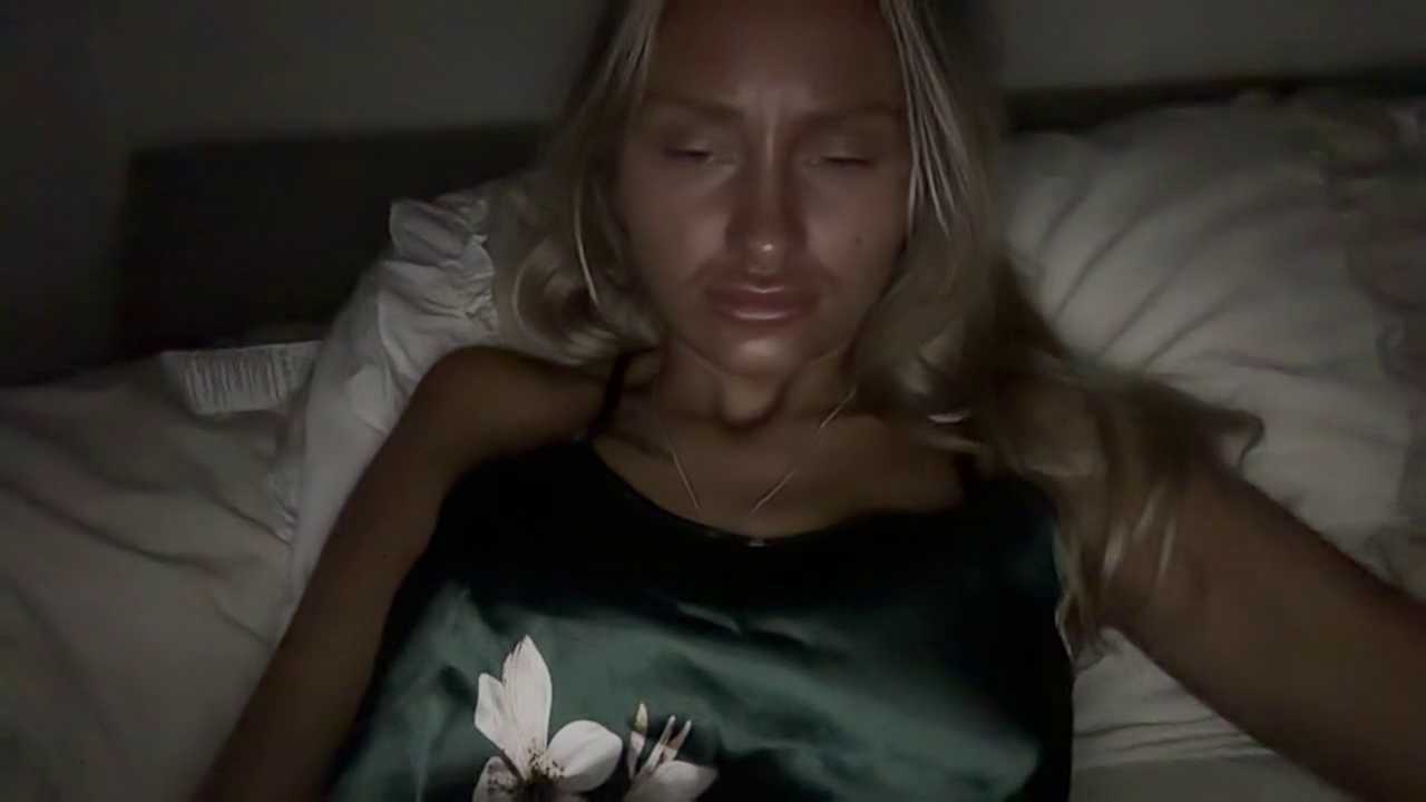 blondebandit07 cam recording