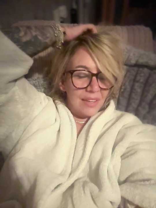 blondebitch2 cam recording
