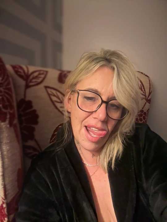 blondebitch2