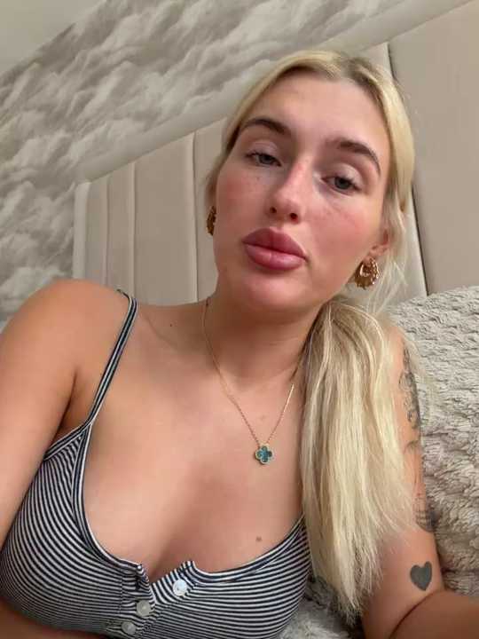 blondetart69 cam recording
