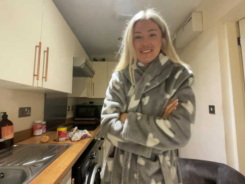 blondeychiaraxo Stripchat recording – Oct 20, 2026
