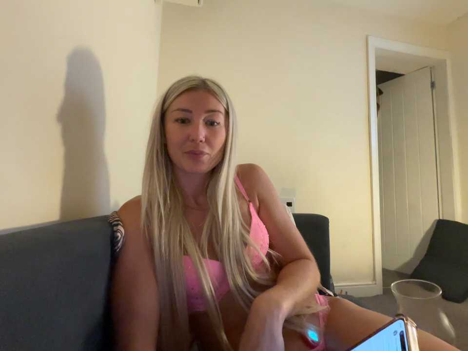 blondeychiaraxo cam recording