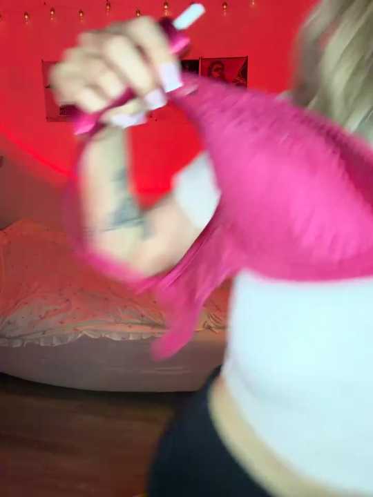 blondiedoll cam recording