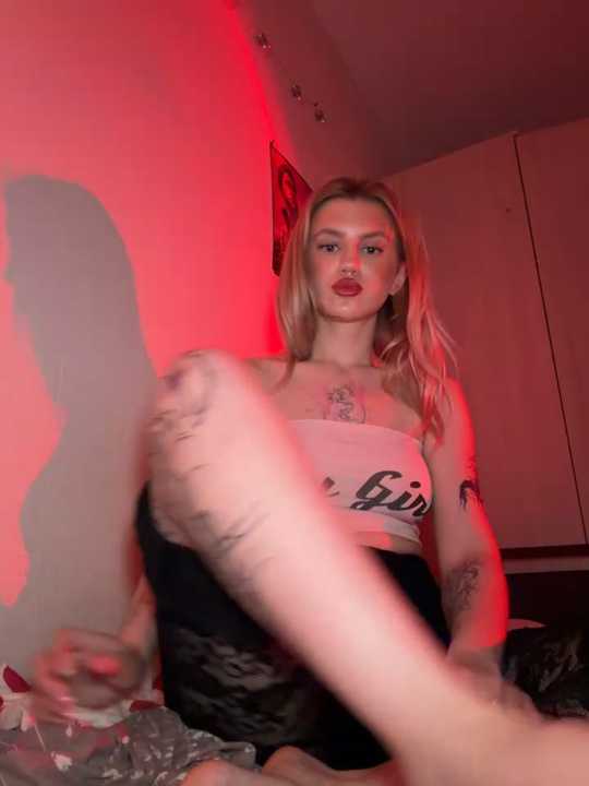 blondiedoll cam recording