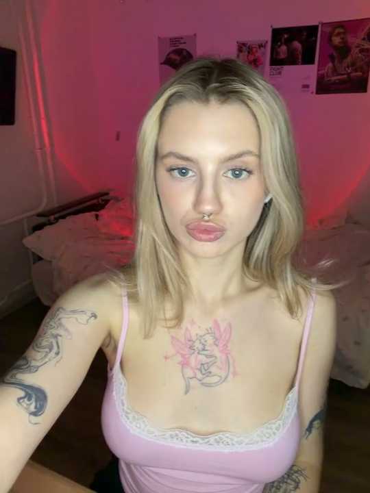 blondiedoll cam recording