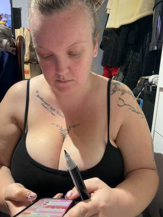 busty-bella1