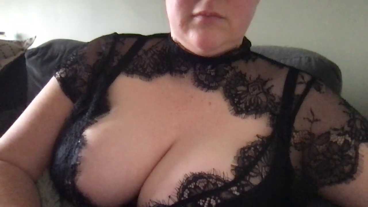 bustybronte cam recording