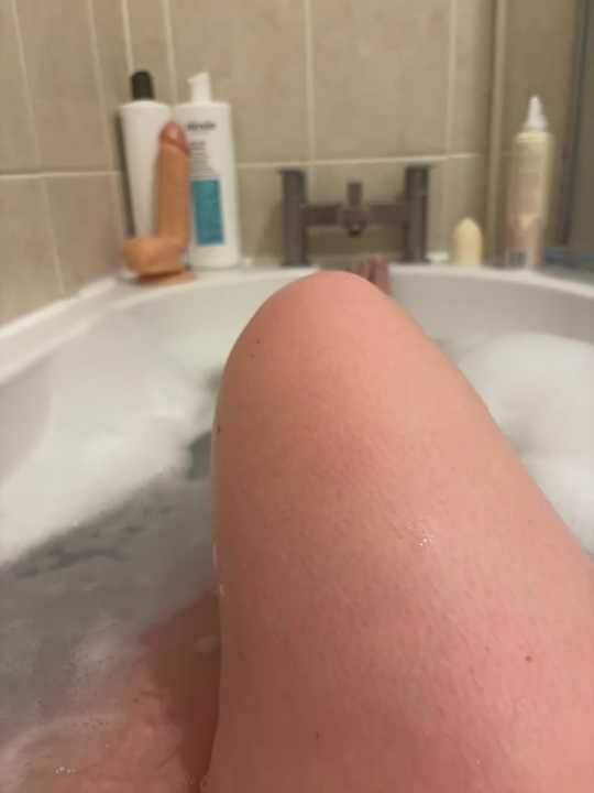 bustymilf41 cam recording