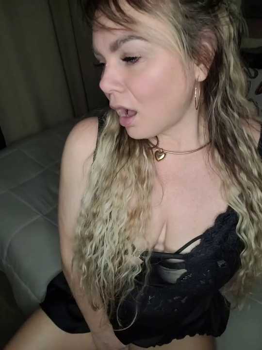 candy_queeen Stripchat recording – Oct 20, 2026