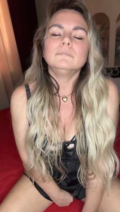 candy_queeen cam recording