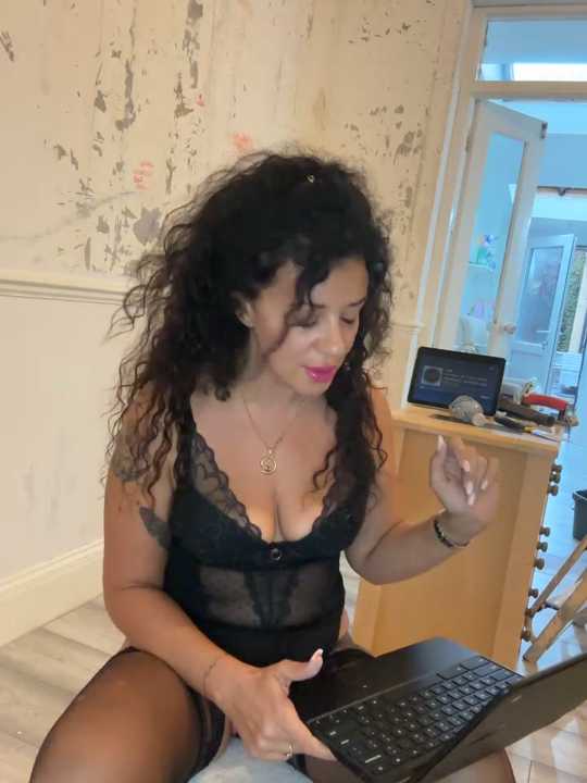caramelandCurls cam recording