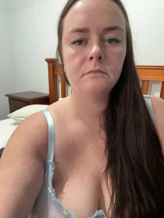 carinabro10 Stripchat recording – Oct 25, 2026