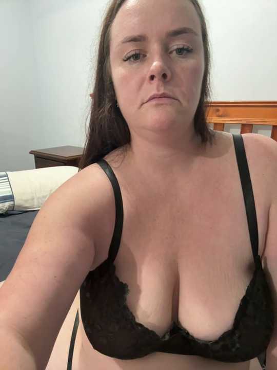 carinabro10 Stripchat recording – Oct 20, 2026