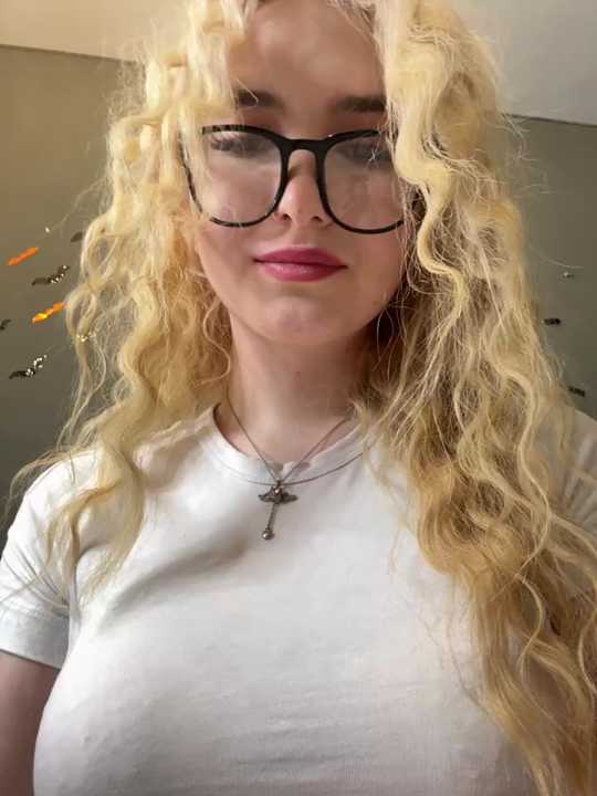 cocosikRay Stripchat recording – Oct 26, 2026