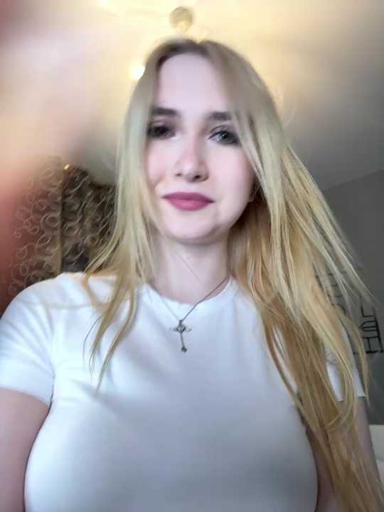 cocosikRay Stripchat recording – Oct 19, 2026