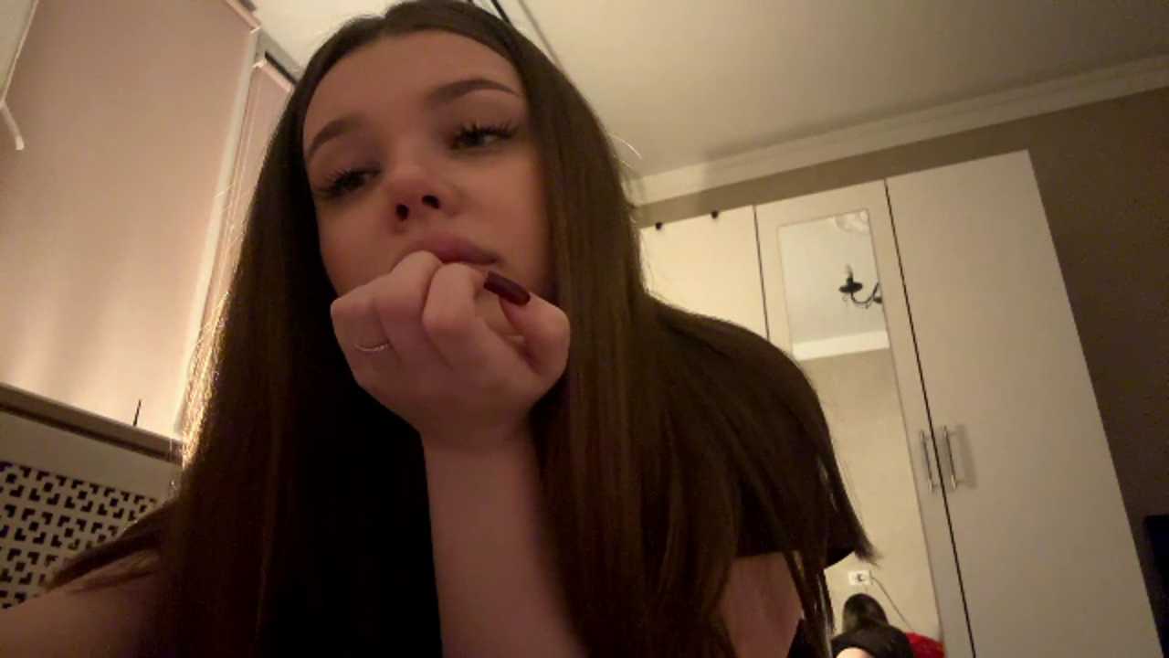 cozymoonx Stripchat recording – Oct 19, 2026