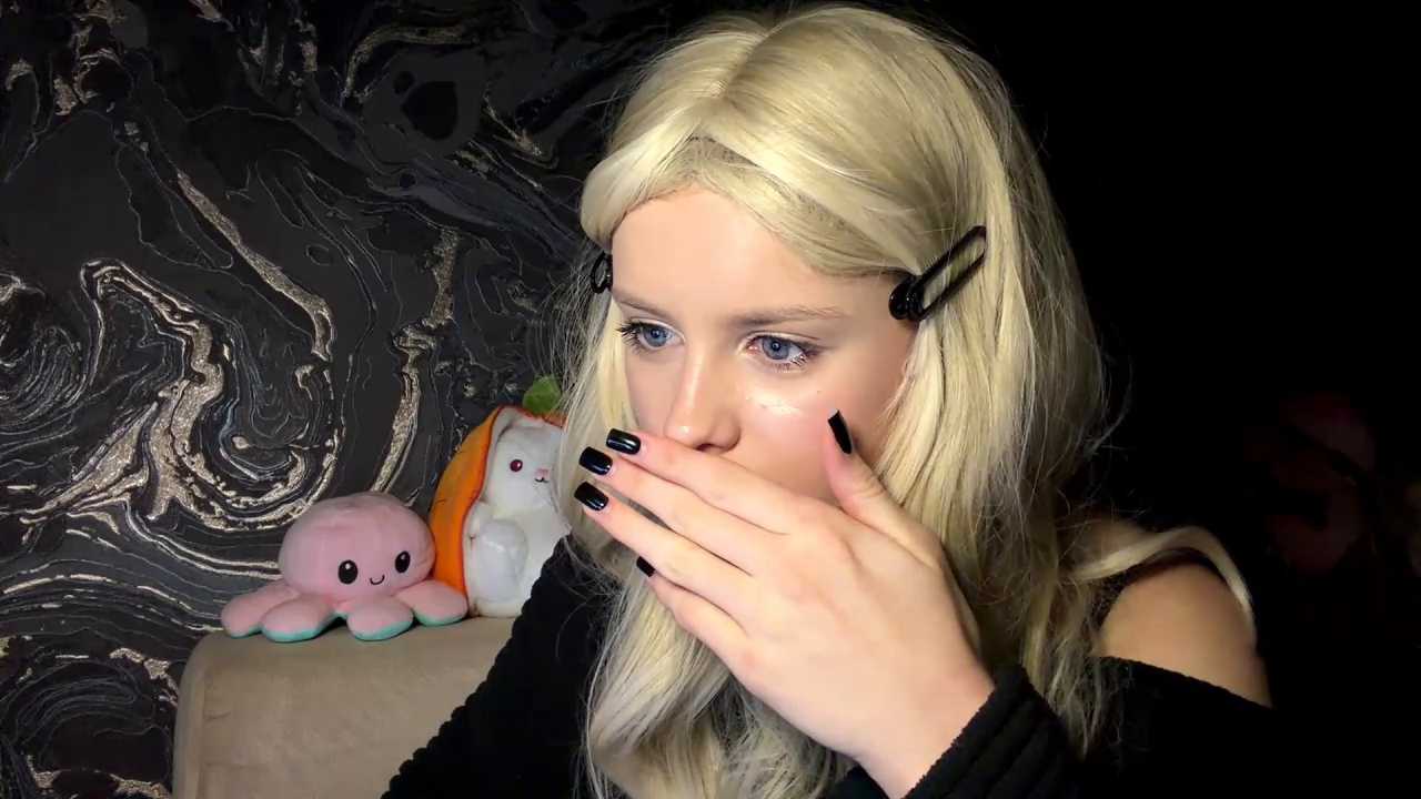 curlyhaired cam recording