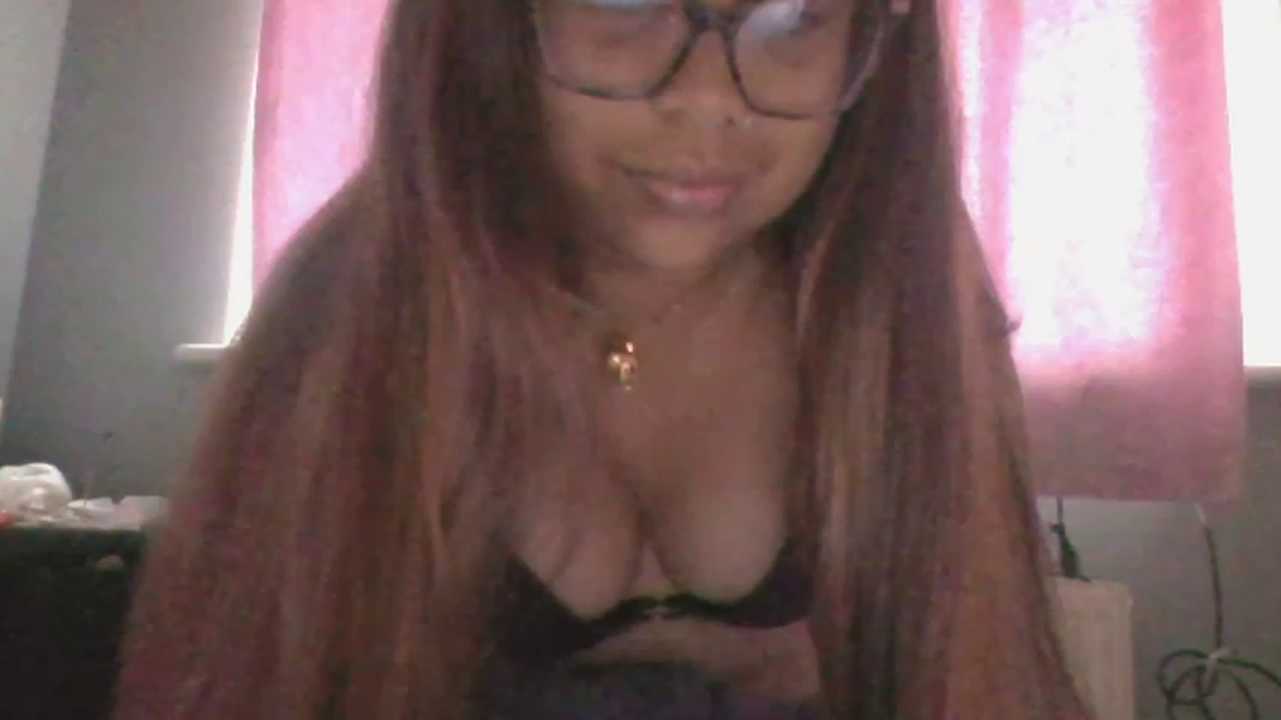 curvyphoenix_93 Stripchat recording – Oct 20, 2026