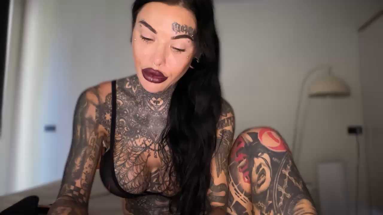 darkinkedbabe