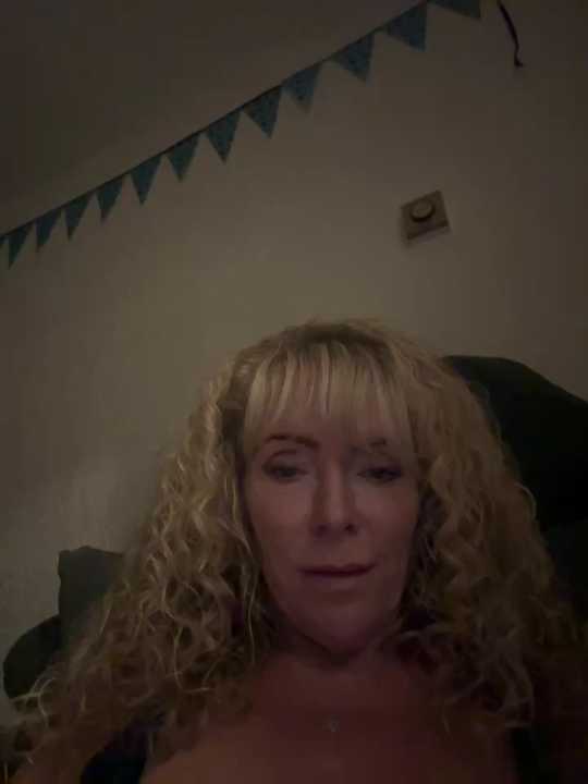 dolly-daydream-xx cam recording