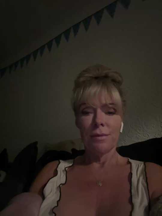 dolly-daydream-xx cam recording