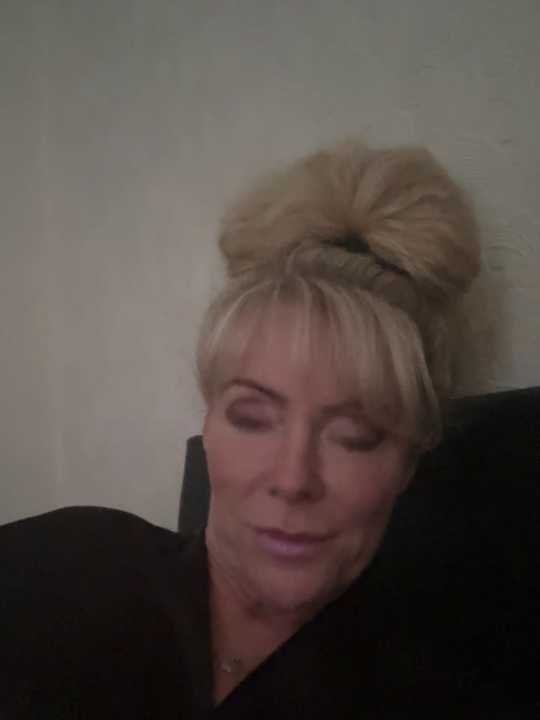 dolly-daydream-xx Stripchat recording – Oct 19, 2026