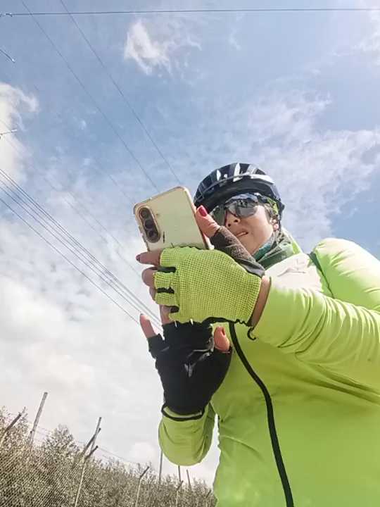 emma_tour cam recording
