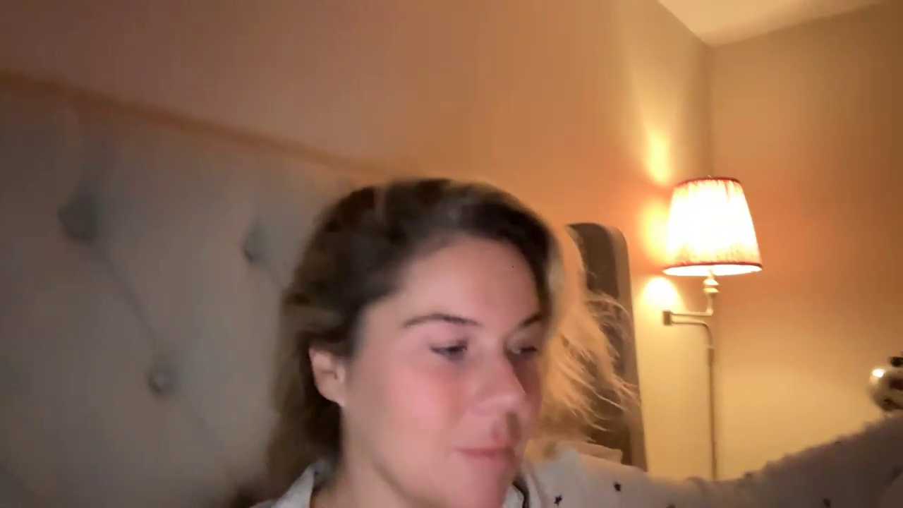 erincheshire Stripchat recording – Oct 22, 2026