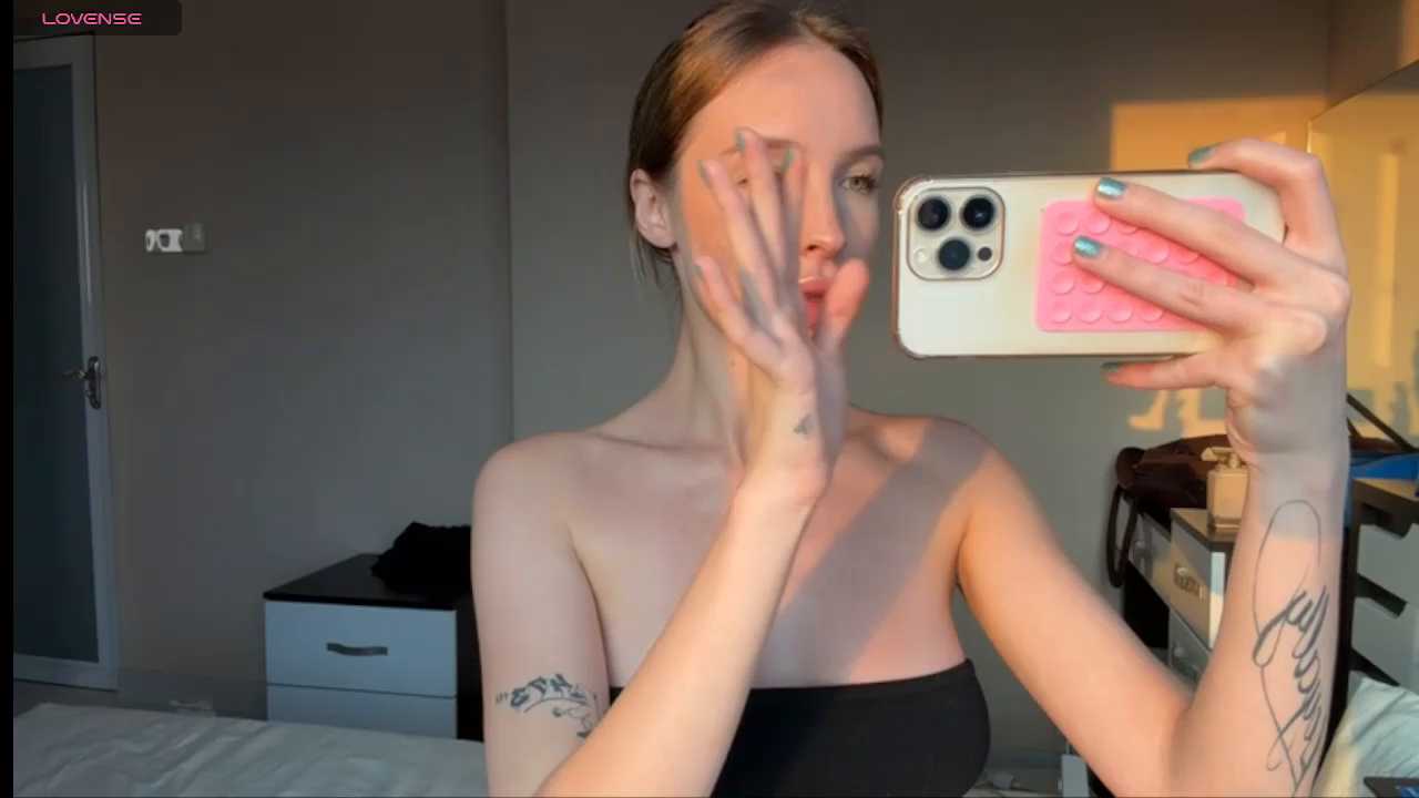 etonealbinochka cam recording
